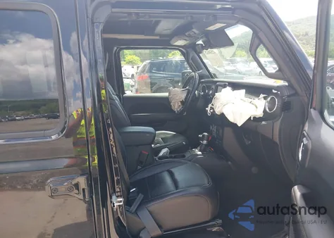 2021 Jeep Wrangler Unlimited Sahara 4X4 z USA, uszkodzony, nr VIN 1C4HJXEN4MW610287